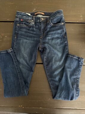 Joe's Jeans Women's Skinny in Dark Blue Stretch Denim